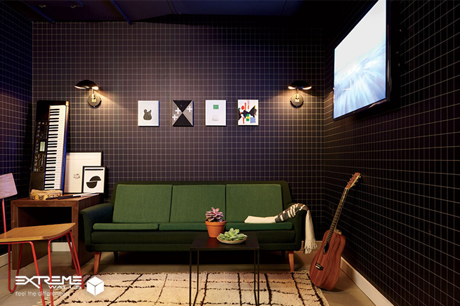 اتاق موسیقی فضای مناسب استفاده از کاغذ دیواری مدرن